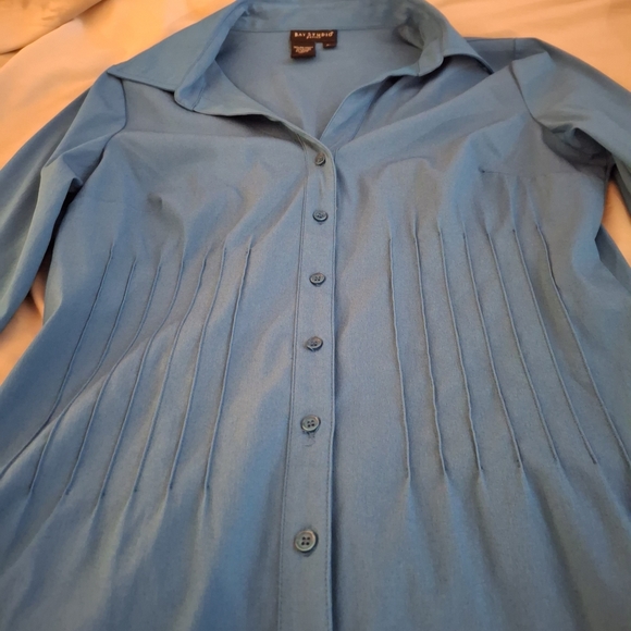 Bay Studio Women's Blue Pleated 3/4 Sleeve Button Down Shirt - Picture 4 of 8